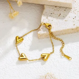 Three heart stylish bracelet | stainless steel and color guaranteed