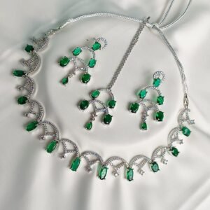 Premium Silver-Plated Emerald Green Leaf Necklace Set