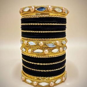 আয়না ভেলবেট চুড়ি (Copy)