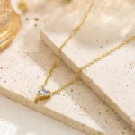 White diamond core necklace | stainless steel and color guaranteed