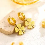 Luxurious Four leaf clover earrings | stainless steel and color guaranteed