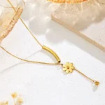 Bent tube daisy flower necklace | stainless steel and color guaranteed