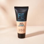 Fit Me Romantic Star Matte + Poreless Liquid Foundation in shade 350.