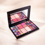 Miss Rose 54 color 3-in-1 makeup kit, including eyeshadow, blusher, and pressed powder.