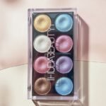 huda Beauty Obsessions Eyeshadow Palette.