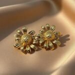 gold-plated sunflower or daisy stud earring